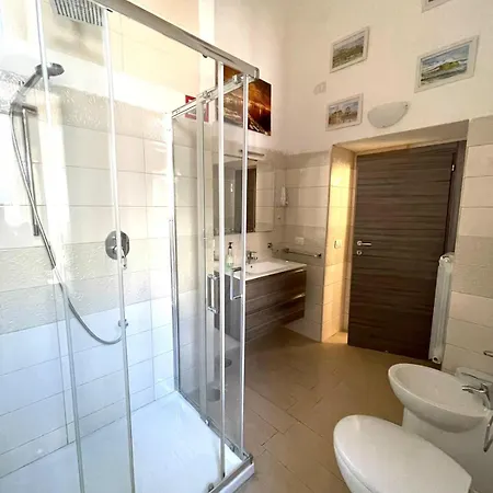 Ginevra's شقة نابولي