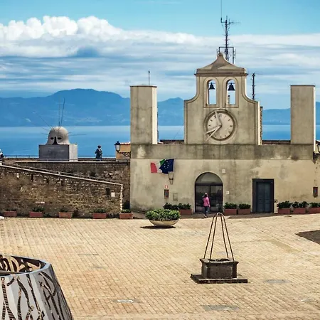 Ginevra's * نابولي